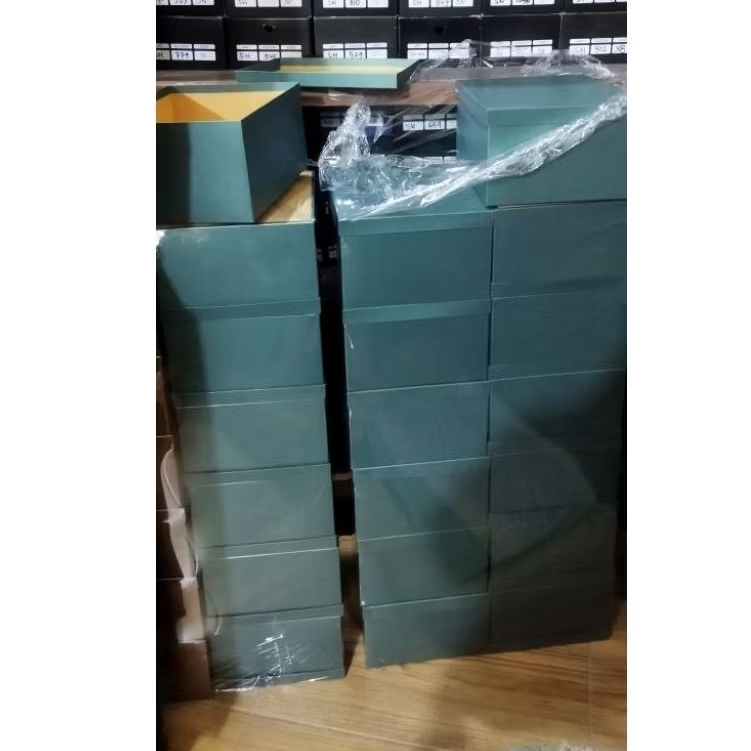 

Hardbox untuk Tas Tenun