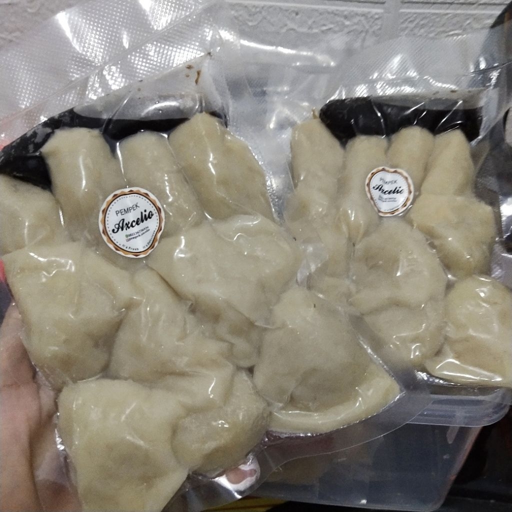

Pempek Palembang İkan Tengiri Asli 10pcs