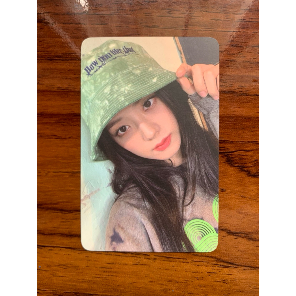 PHOTOCARD JISOO BUCKET HAT POB KTOWN THE ALBUM PHOTOCARD | PC JISOO BUCKET HAT | JISOO BUCKET HAT | 