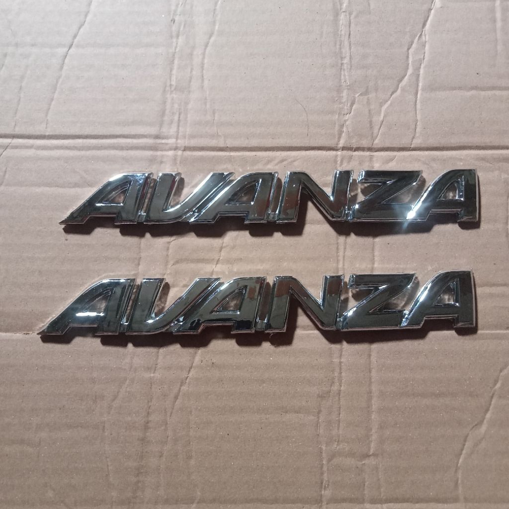 EMBLEM TULISAN AVANZA