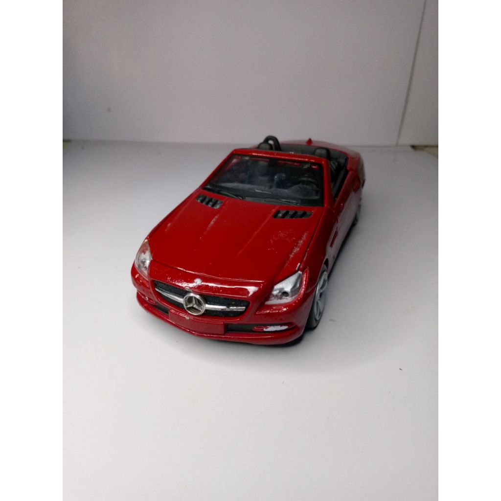 Diecast Maisto Mercedes Benz SLK-Class 1:24 Loose Junk Bekas
