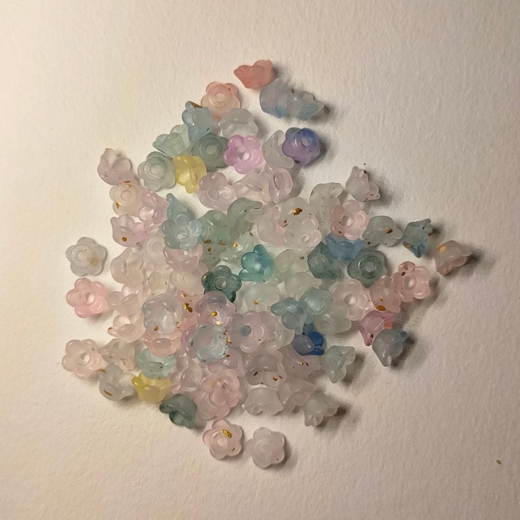 Manik Akrilik kelopak bunga mix kecil 5gr