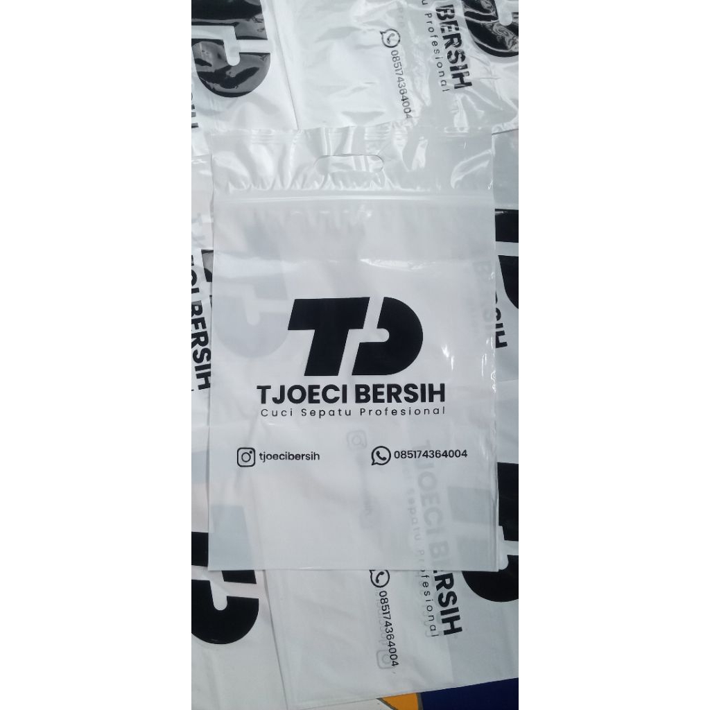 sablon plastik ziplock plong PE ukuran 30x40 | bisa untuk kemasan kaos, jilbab, sepatu, dll.