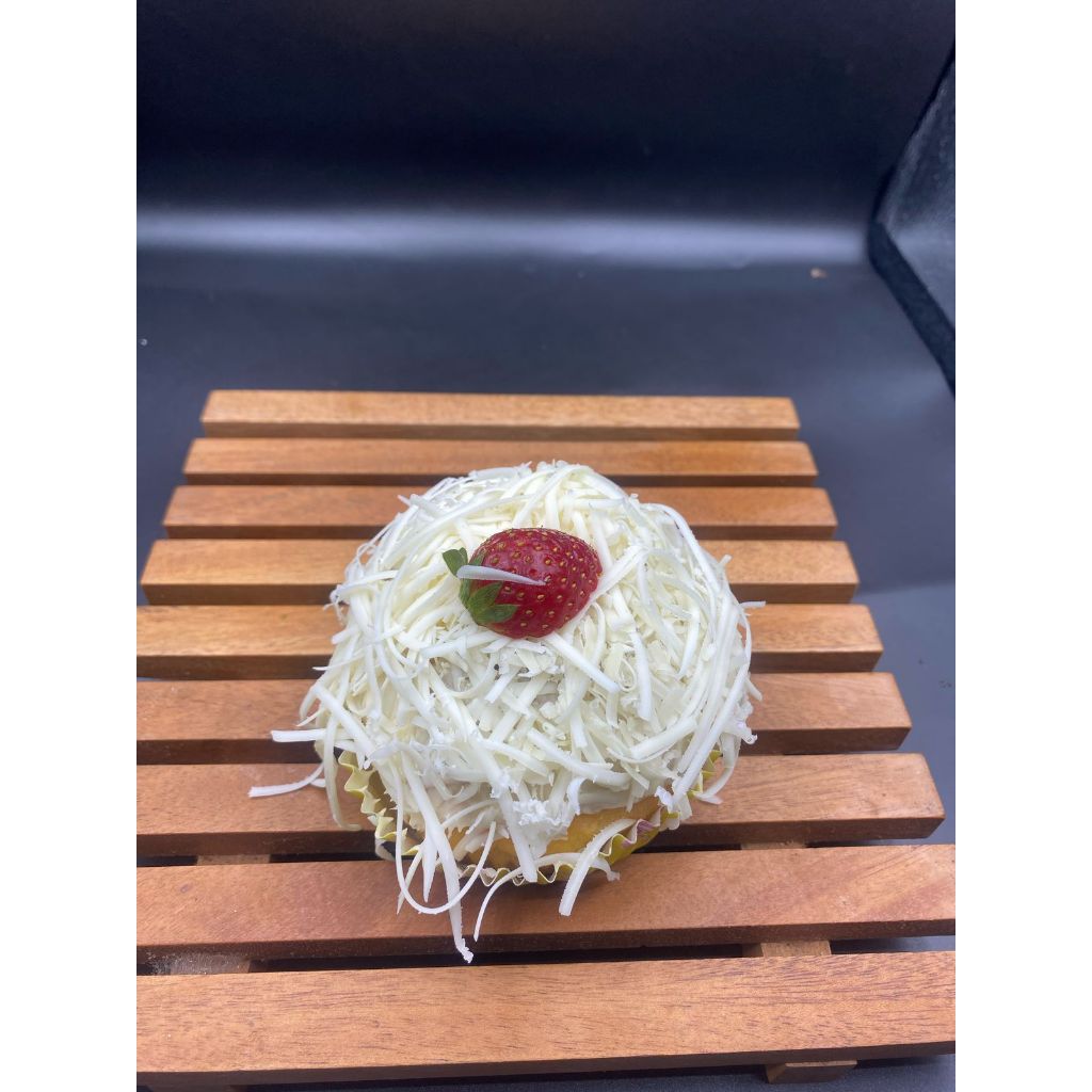 

Etty"s Bakery - Roti Keju dengan isian vla vanilla