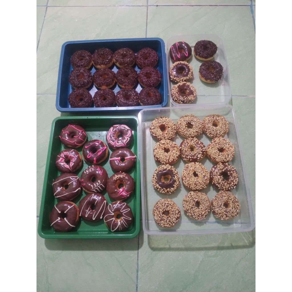 

[Pembelian min. 2pcs] Donat varian rasa size medium