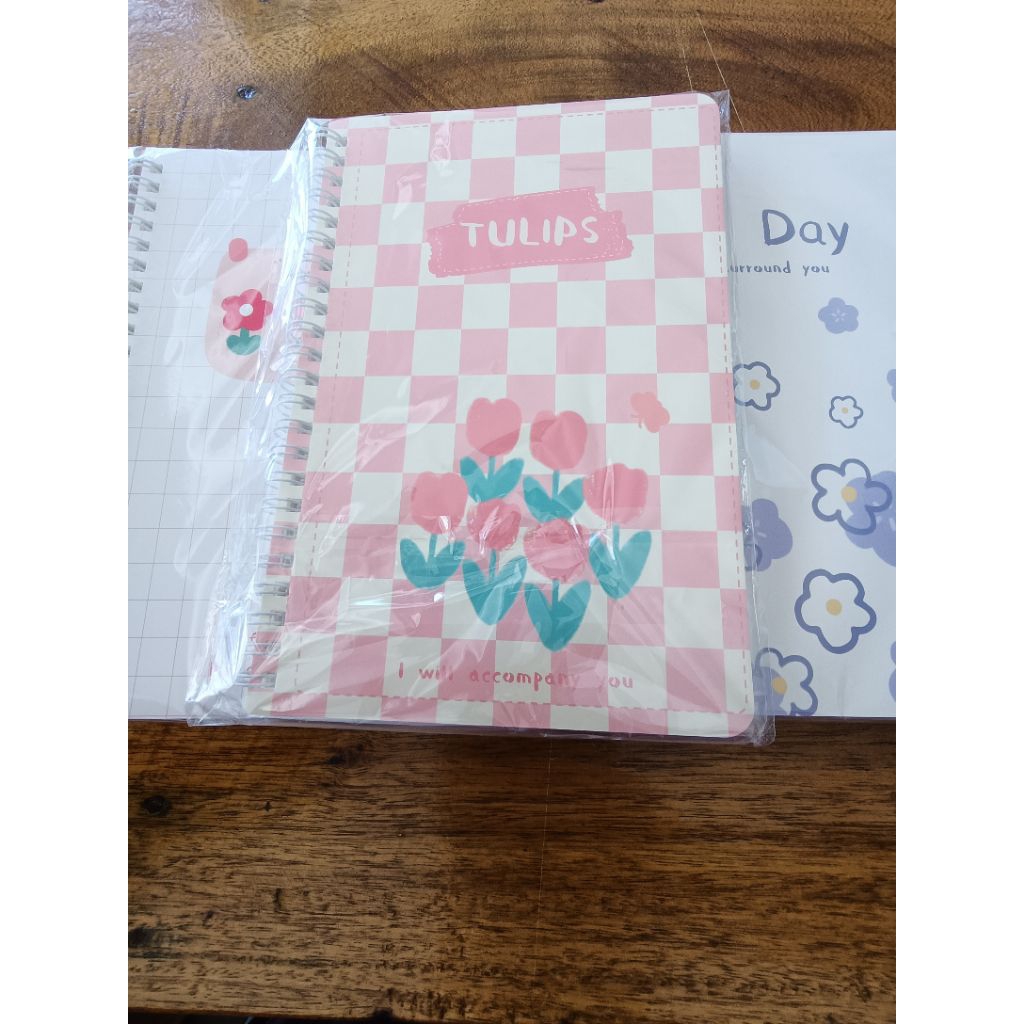 

NOTEBOOK FLOWER UKURAN A5 ( 21X15 CM)