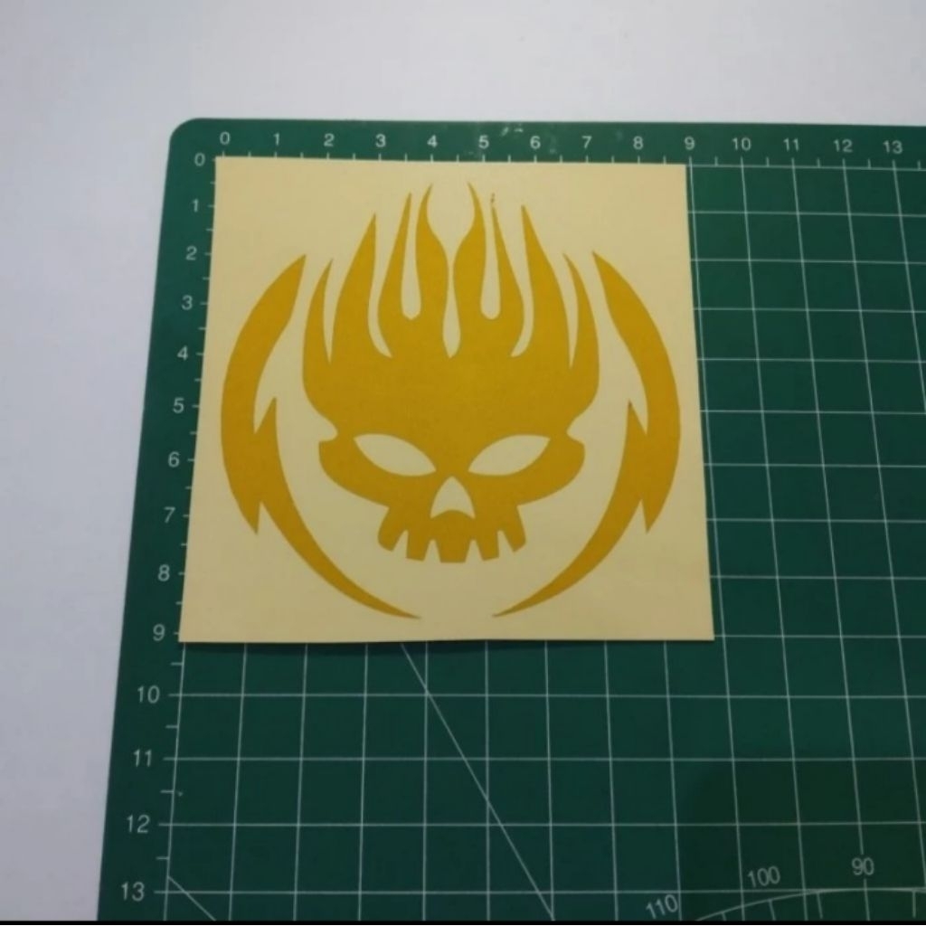 

stiker cutting the offspring