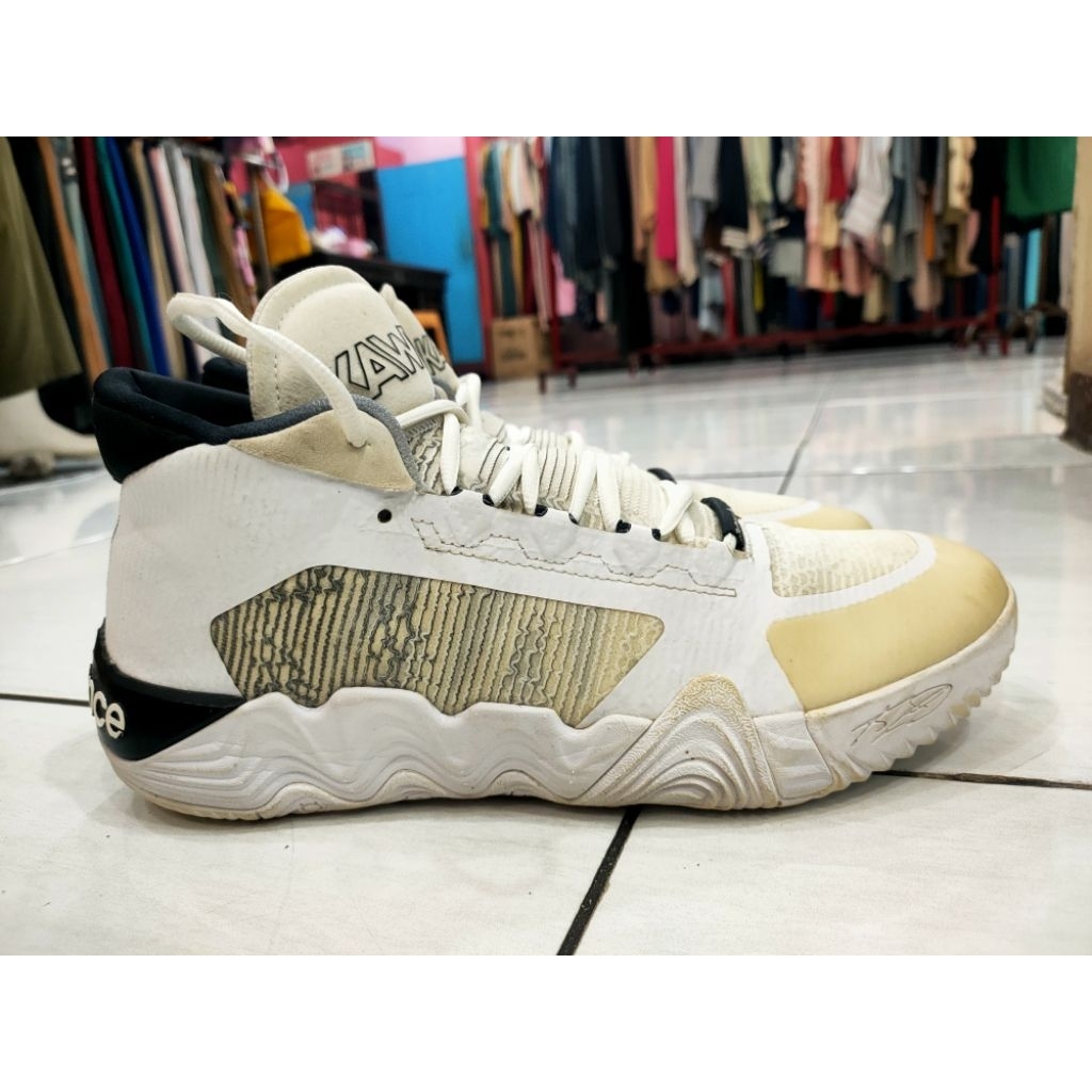Sepatu Basket Kawhi 2 size 44
