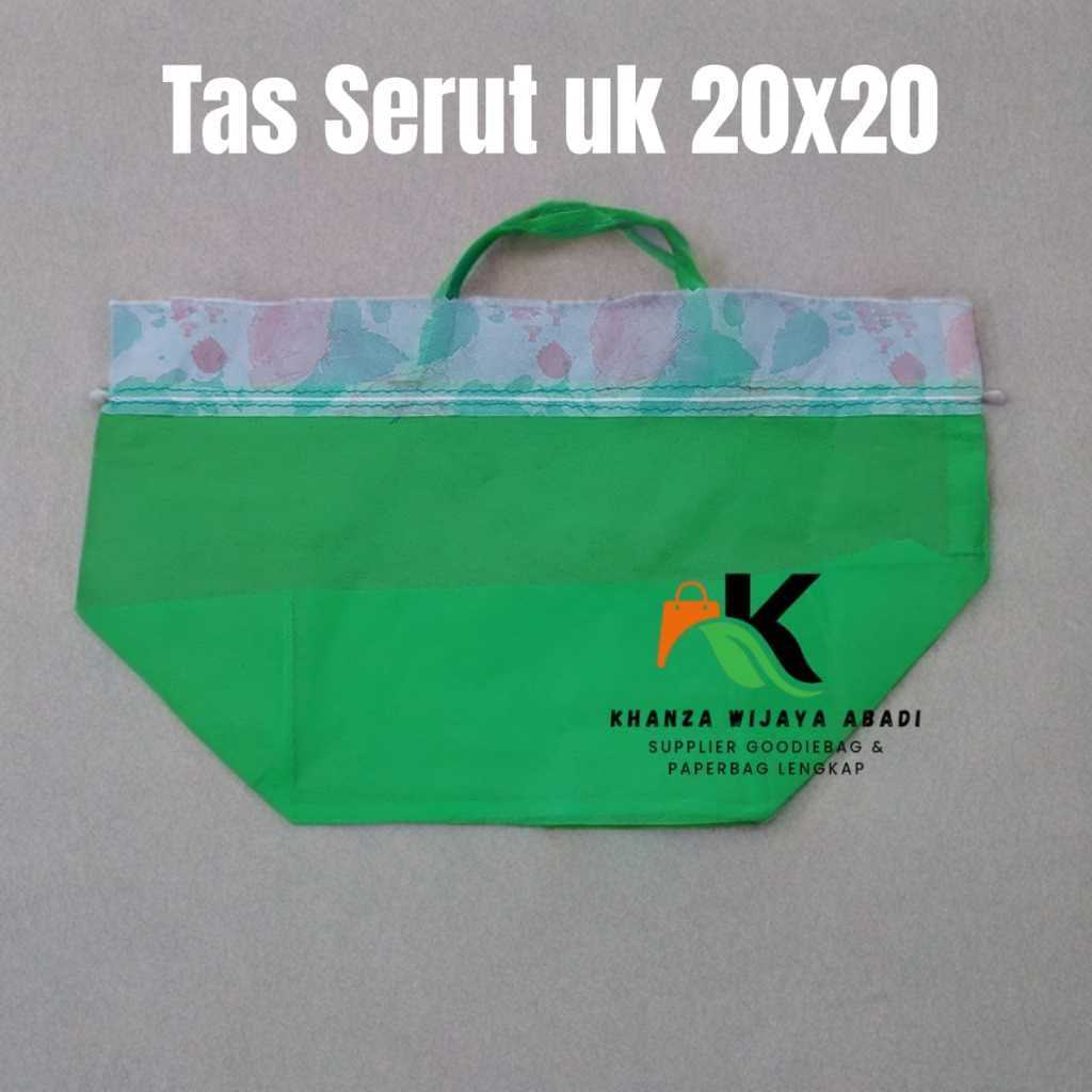 

Tas Kain Spunbond / Tas Serut 20x20 / Tas Kotak Nasi Hajatan Tas Besek Tasyakuran / Harga Lusinan