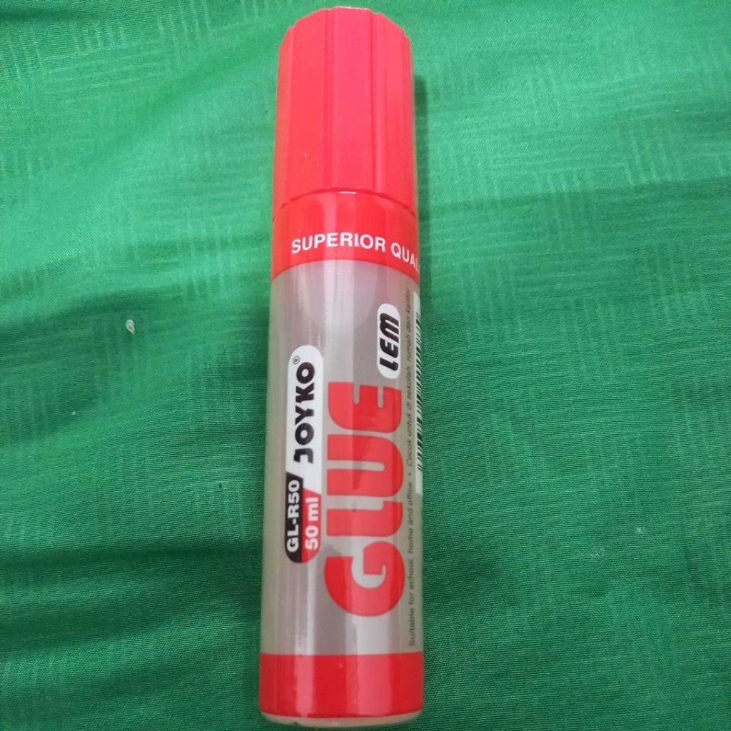 

Lem Glue Cair Joyko Besar 50ml GL-R50