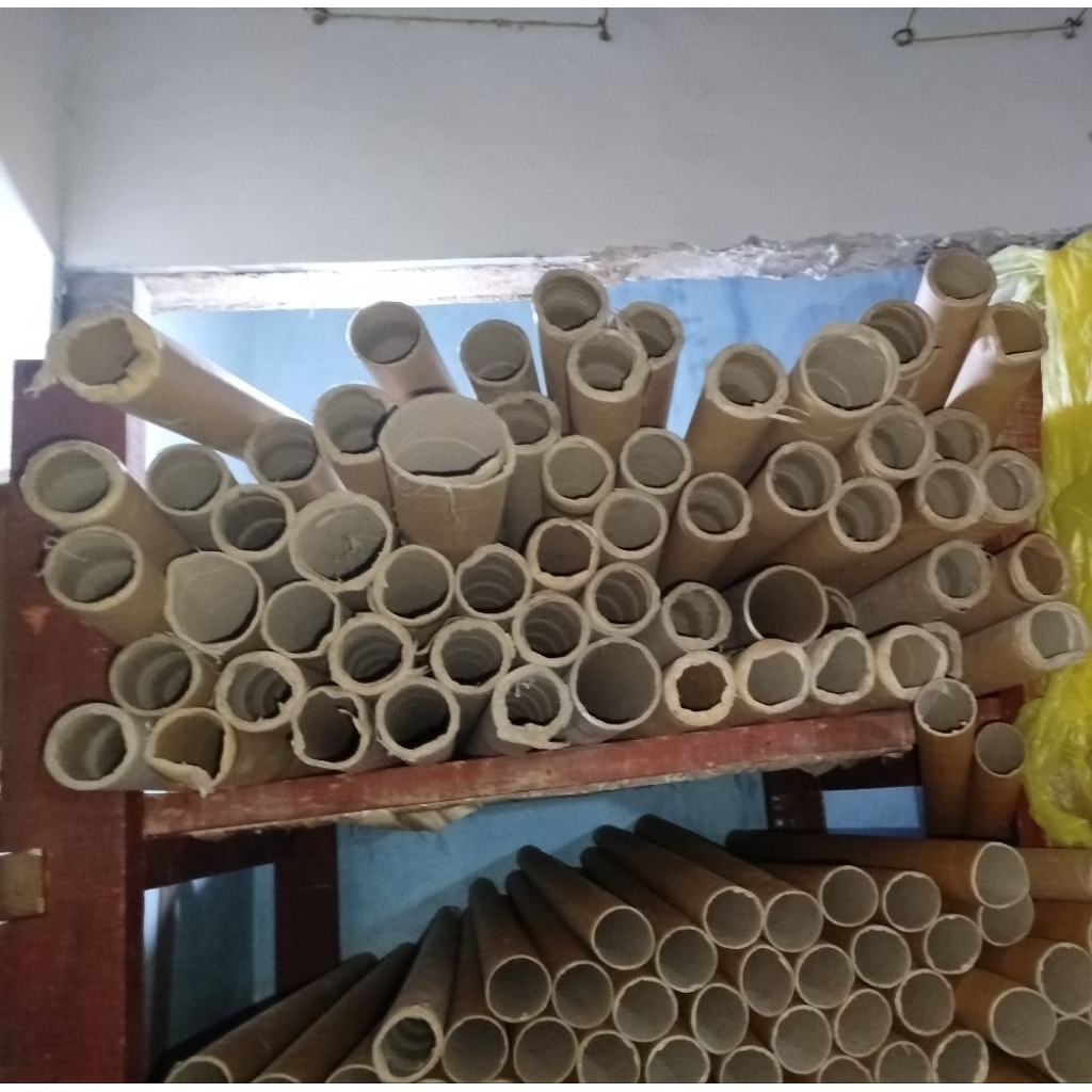 

Gulungan karton tebal diameter 6-7 cm