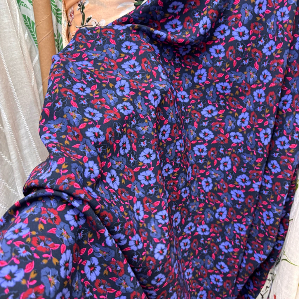 Kain Zara Crepe - kain zara crepe premium - kain crepe premium - kain zara motif // lq