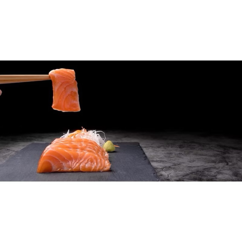 

[IKAN SEGAR] Norwegia Salmon FRESH Sashimi Grade 10s 1kg | Free Wasabi 3g Soyu 5g