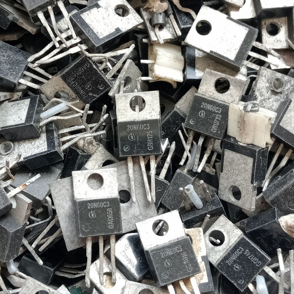 MOSFET KECIL 20N60C3 20N60 SPP20N60C3 20A 600V