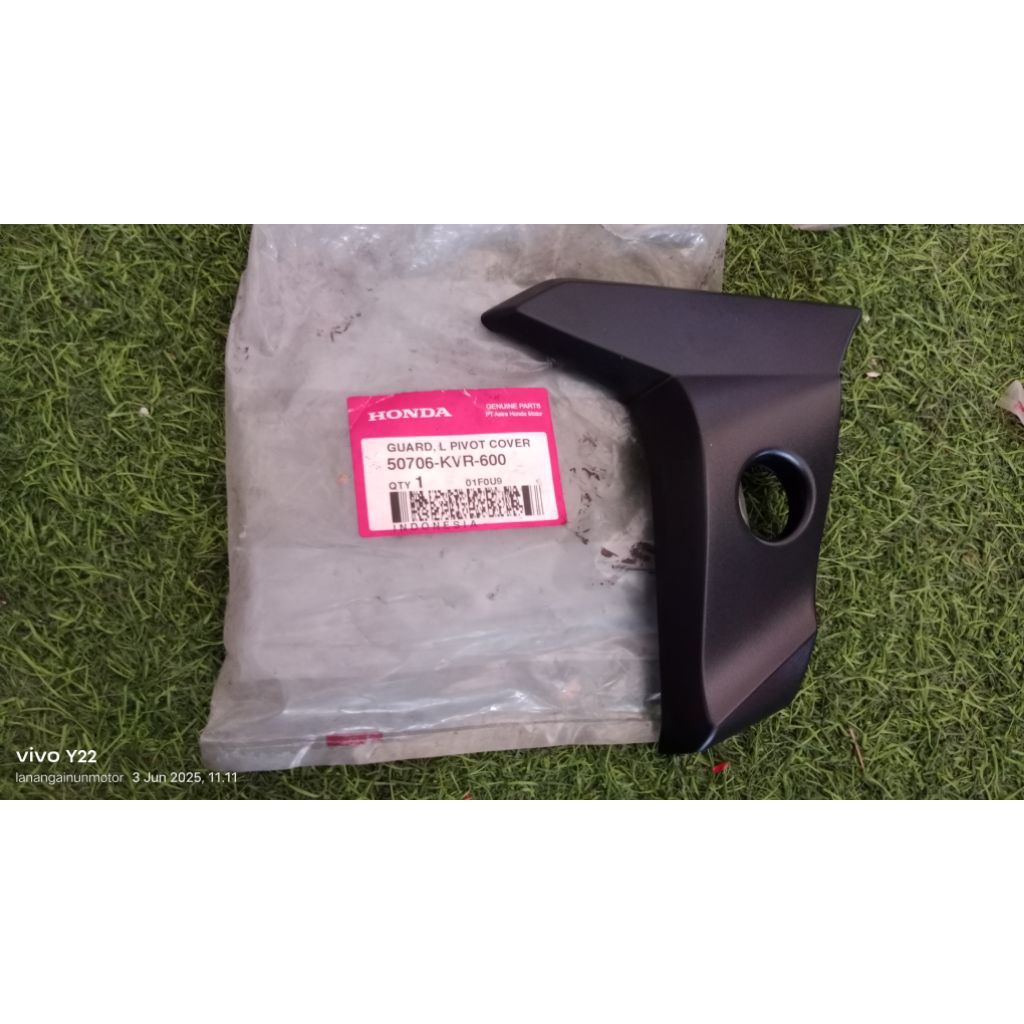 tutup cover step belakang L kiri honda revo 100 supra x 125 batman KVL 50706-KVR-600