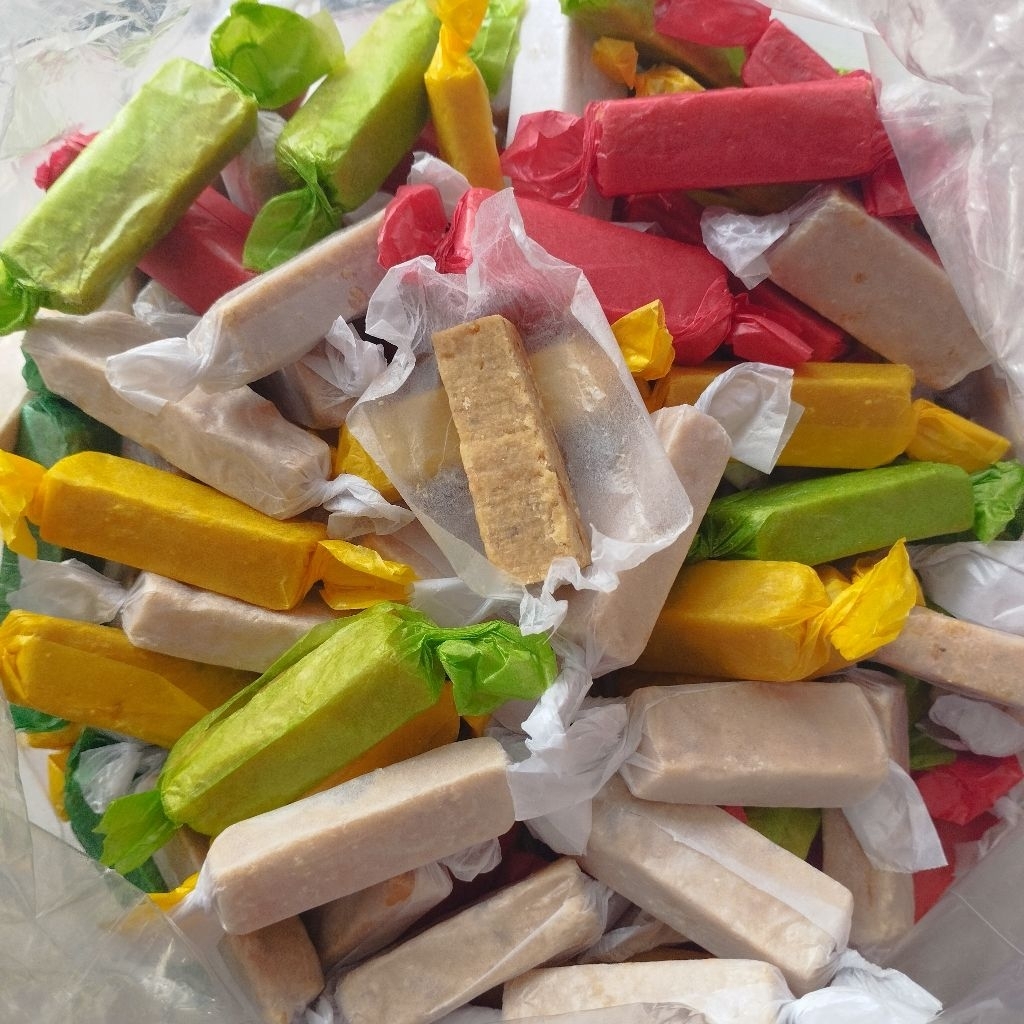

Cemilan Manis Permen Tape | Camilan Khas Jember | Camilan Jadul | Aneka Camilan dan Snack Nyamikan Jogja