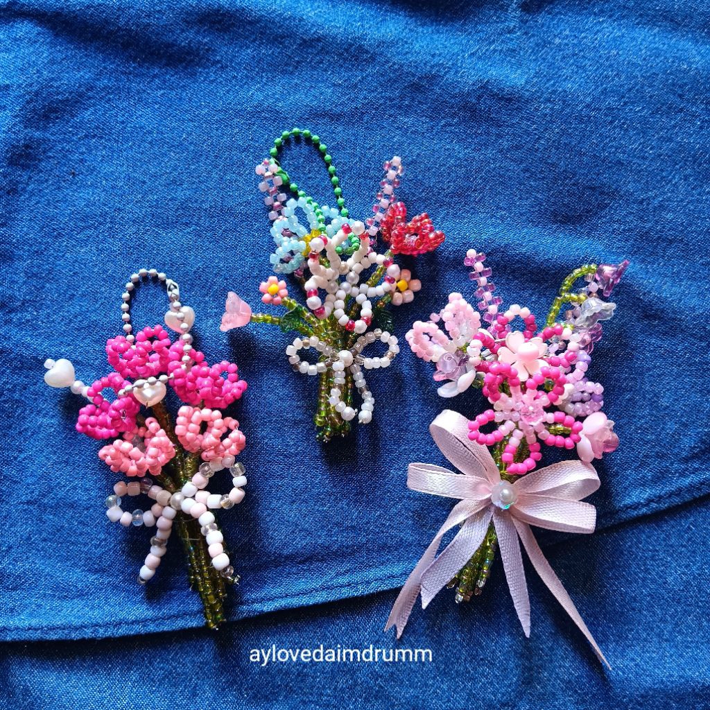 Flower beads keychain