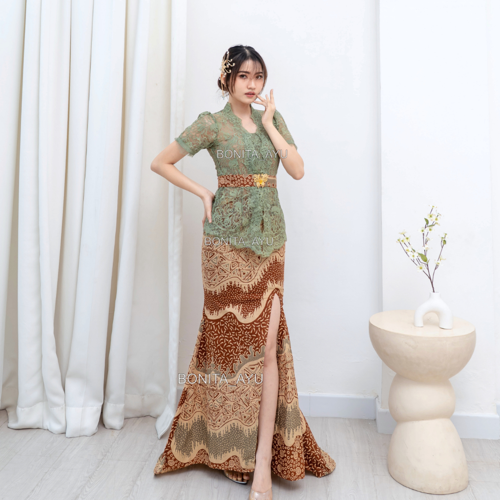 SET KEBAYA CALISTA BONITA AYU | pakaian wisuda modern kebaya elegant bonita ayu