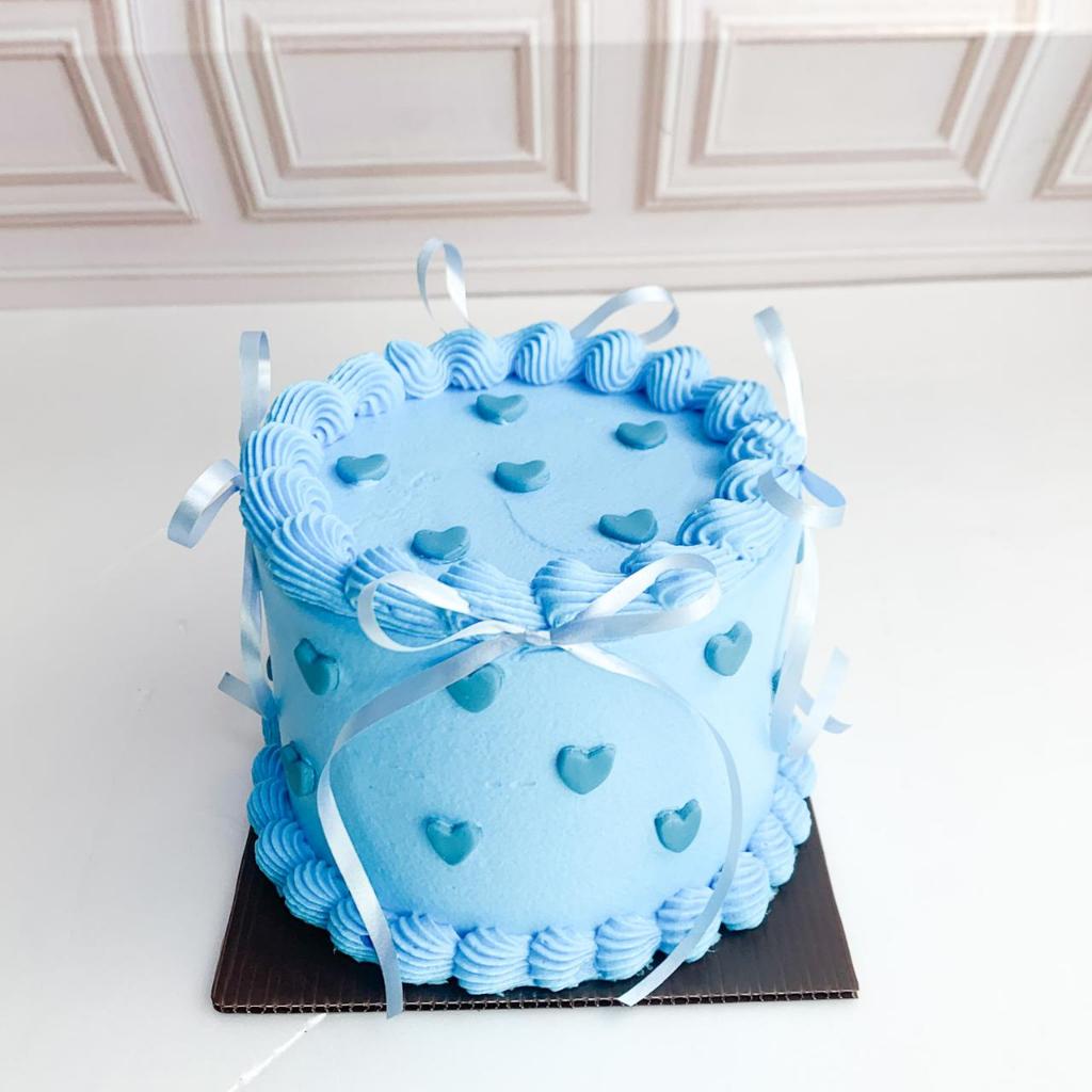 

Kue Ulang Tahun/Birthday Cake/Ribbon Cake Blue/Kue Pita Biru/Blue Cake