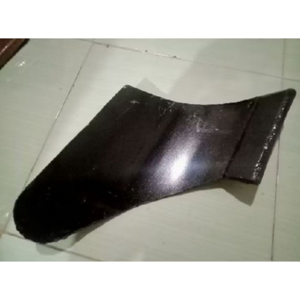 Daun Singkal Traktor Capung