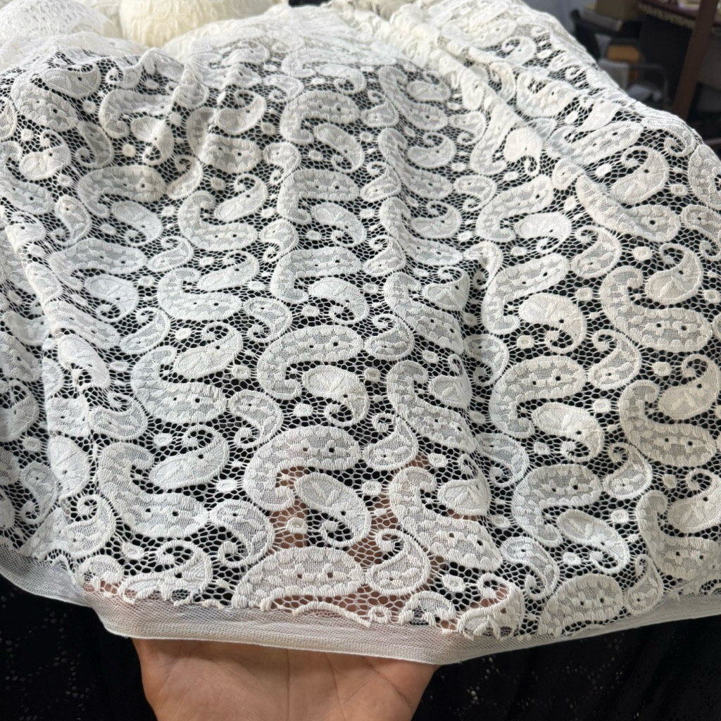 kain brukat katun premium / brokat putih bw