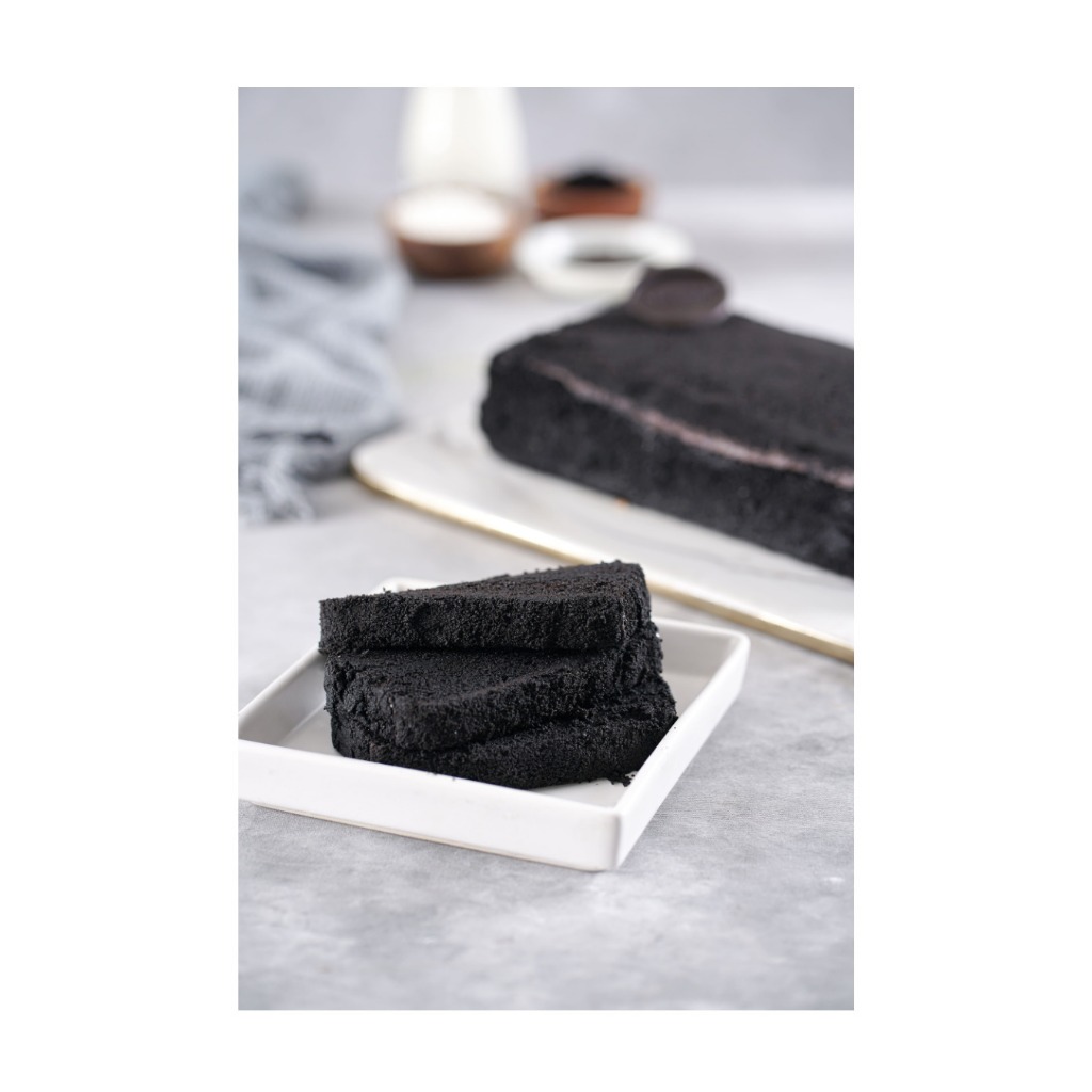 

Amanda-Black-Brownies-Crumble