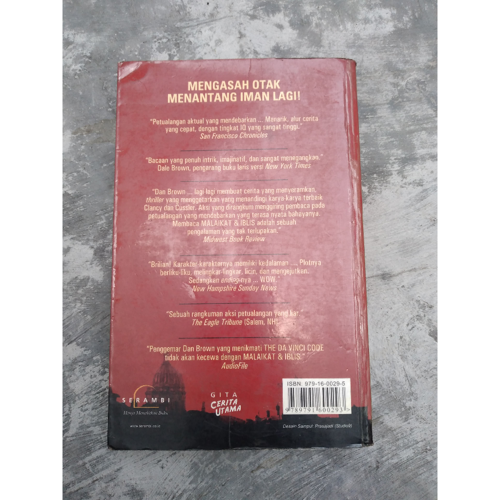 Buku Malaikat Iblis  Penulis: Dan Brown
