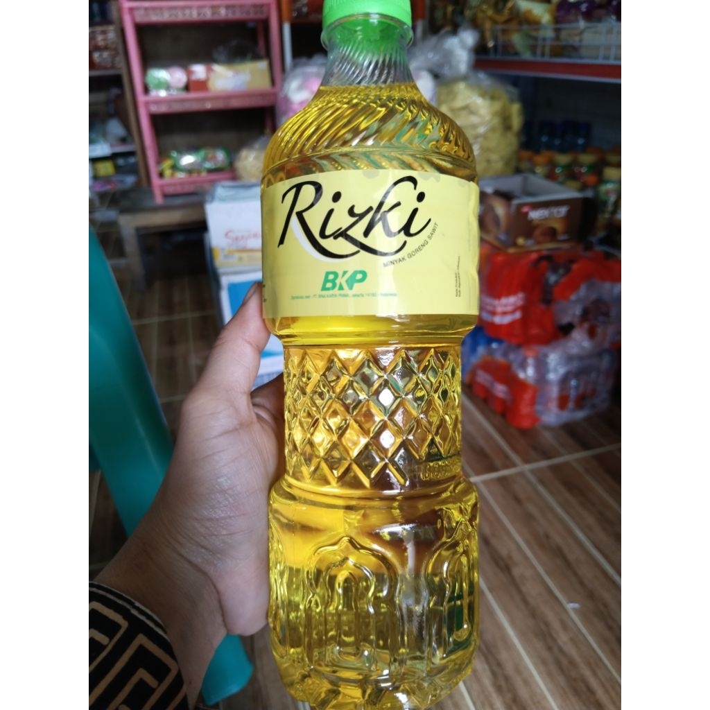 

Minyak RIZKI(minyakgorengsawit)