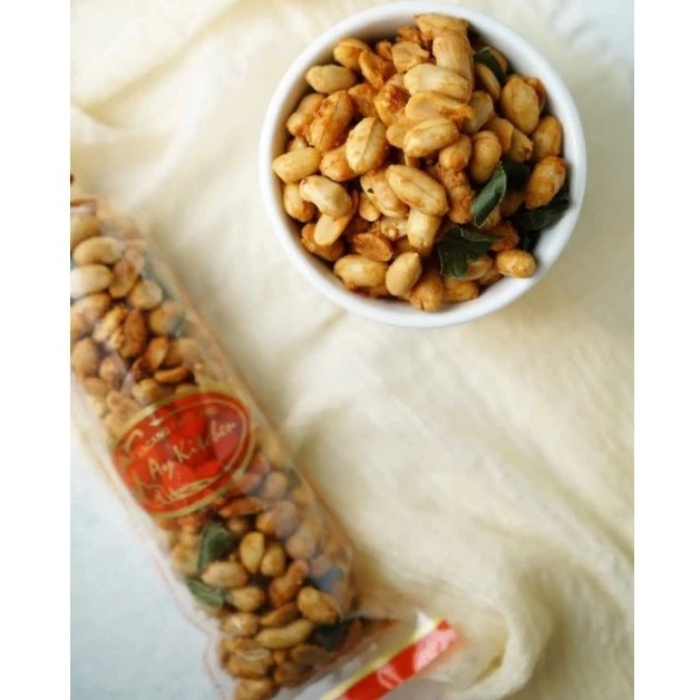 

KACANG HITS KACANG THAILAND AY KITCHEN KHAS BALI 150gr