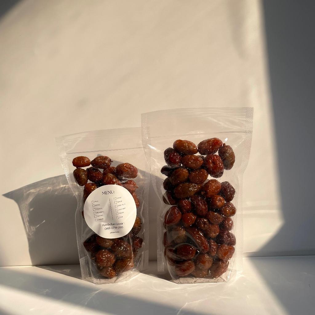 

Manisan Buah Belimbing Manalagi Kering Kualitas Premium 200 gram / 400 gram Simanalagi Si Manalagi