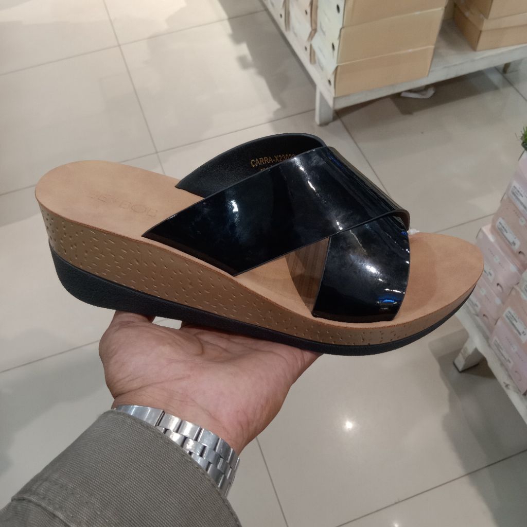 BE BOB SANDAL WEDGES WANITA MOTIF SILANG ORIGINAL
