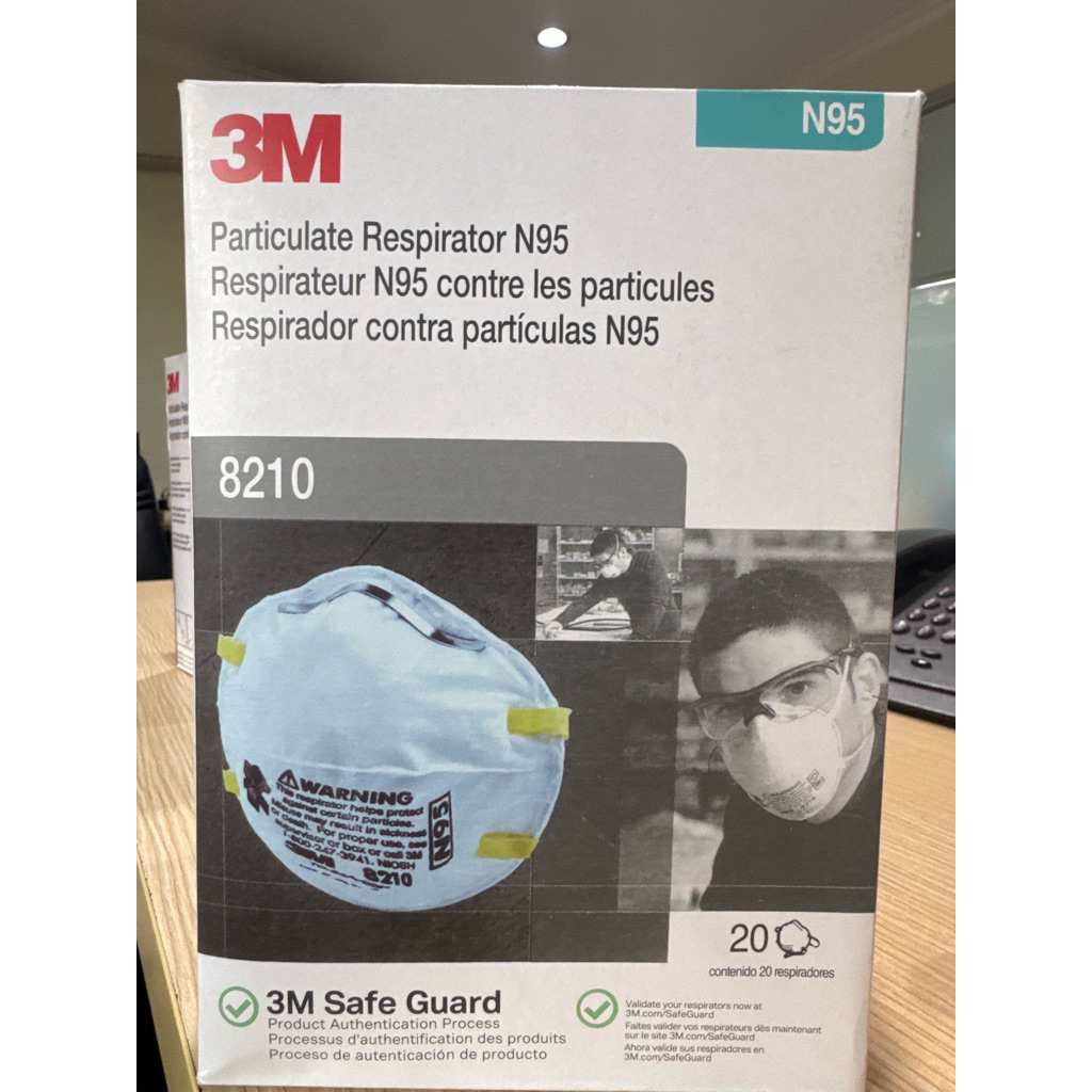 masker 3M 8210