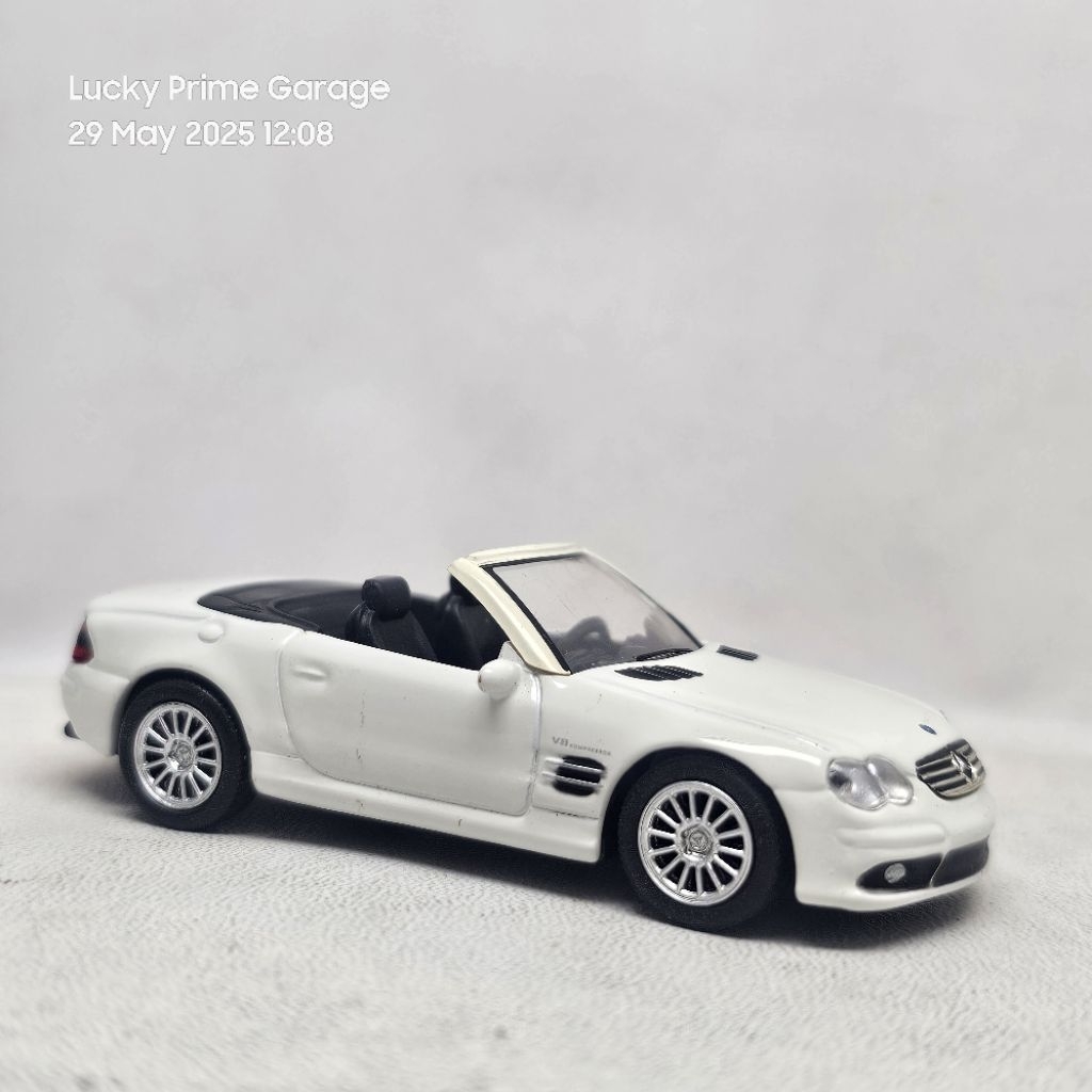 Kyosho Mercedes Bens SL55 AMG kondisi loose eks display tidak mulus ada cat merintis