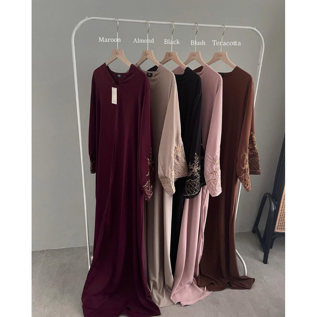 OUTFIX MEDINA ABAYA DRESS