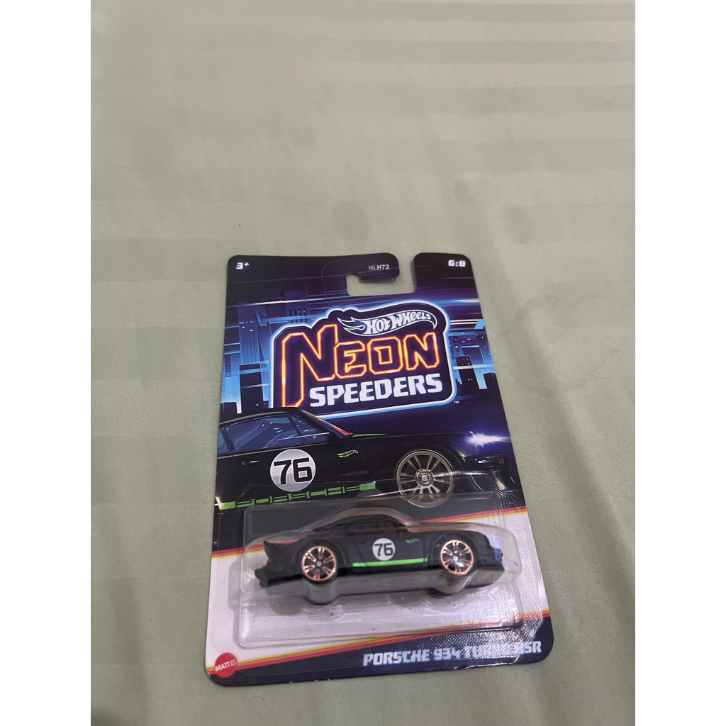 hot wheels neon speeders porsche 934 turbo RSR