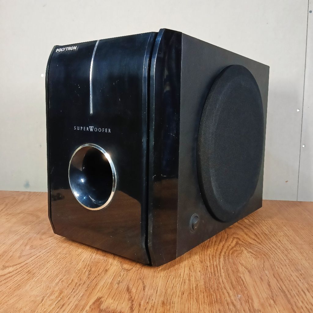 Subwoofer aktif Polytron 6.5 inch bekas normal segel