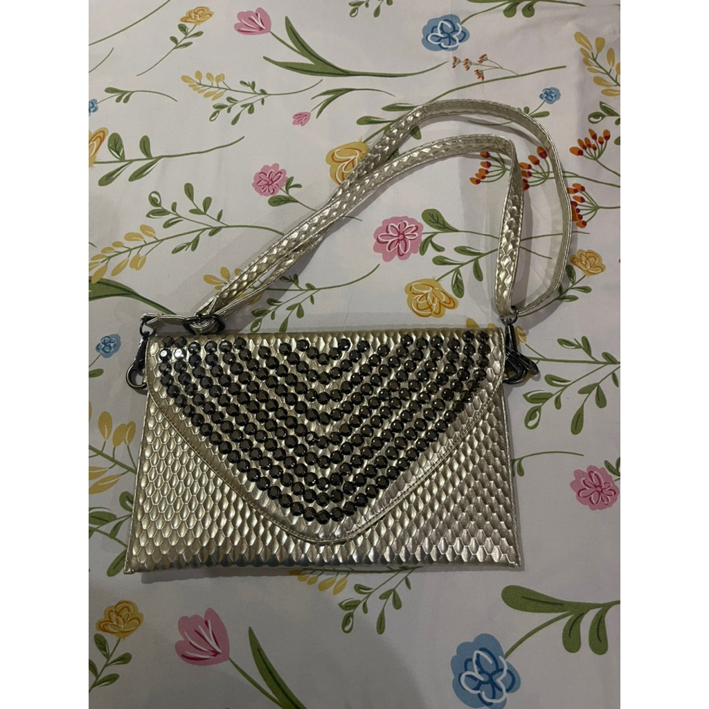 Preloved tas clutch pesta