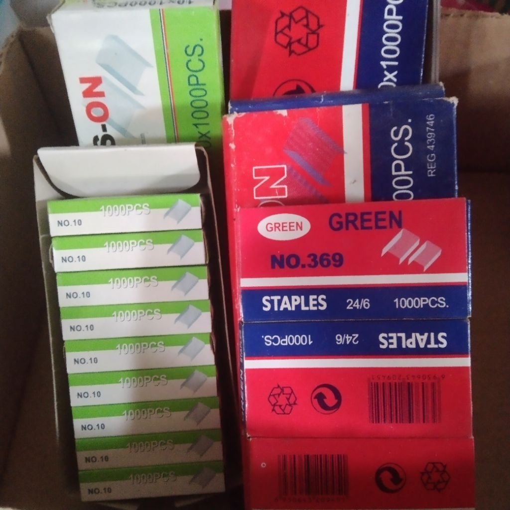 

Isi Staples Kecil dan Besar