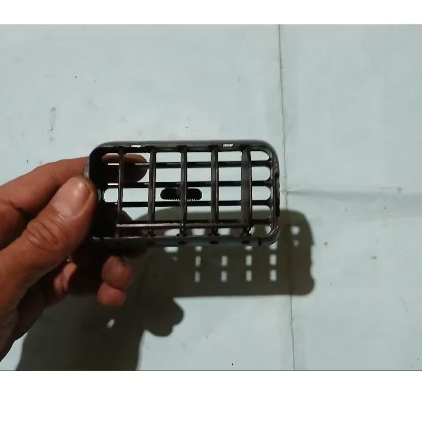 kisi kisi ac dashboard kisi kisi angin Suzuki"apv lama"Baleno"Karimun lama bagian  tengah