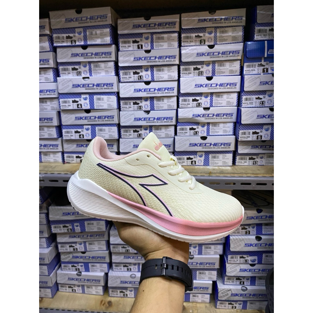 Sepatu Diadora original wanita /Diadora Noa womens running shoes -beige