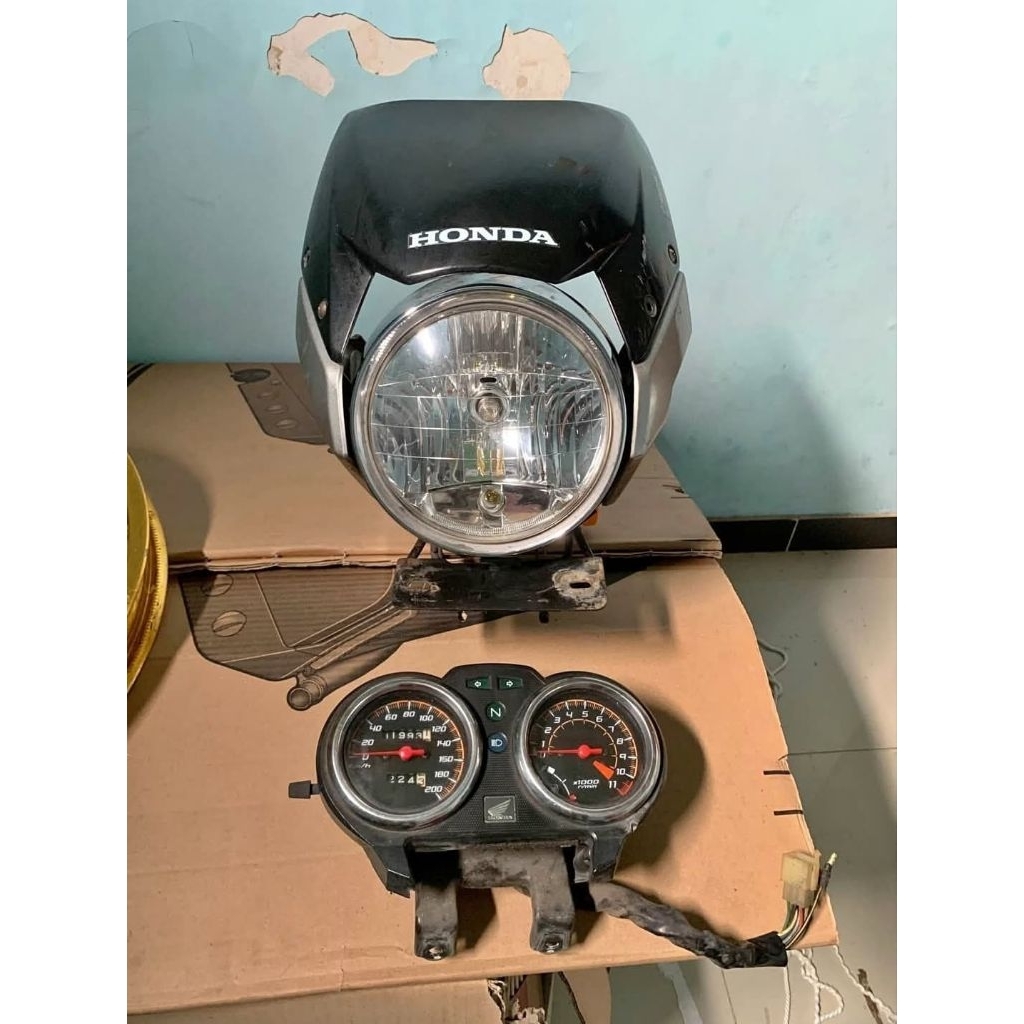 LAMPU DEPAN TIGER REVO BARONG 2013 FUL SET