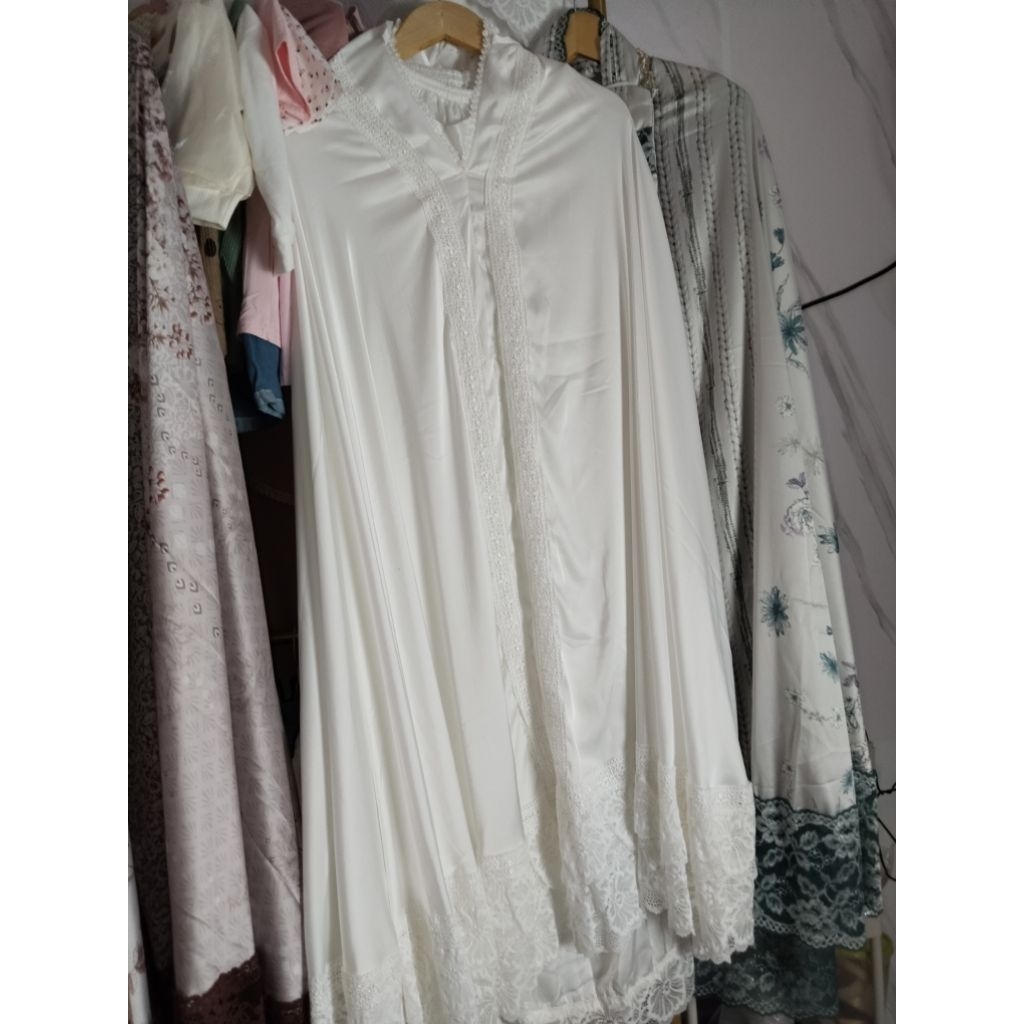 mukenah dewasa jumbo putih live