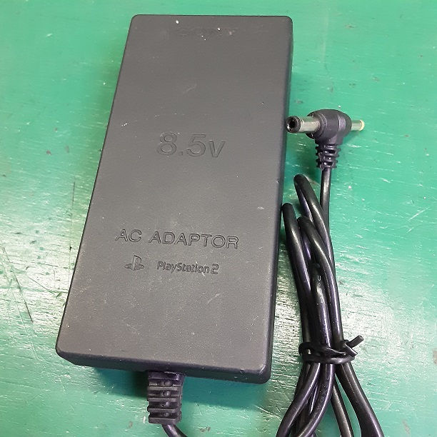 Adaptor 8,5volt 5,5amp jek DC 5,5-2,1mm 4-1,7mm kabel AC8 SONY PS2 original