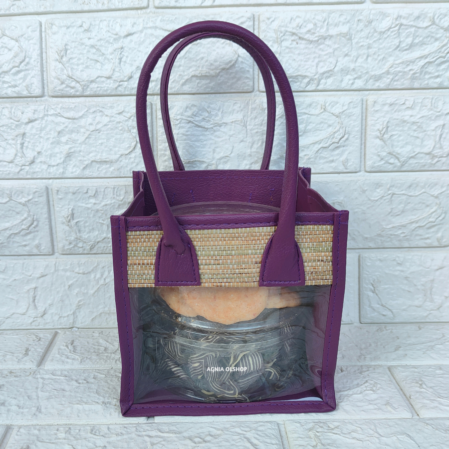 

Keranjang Hampers Mika Mendong Isi 2 Toples Biggy (Ungu) Tas Mika Parcel Lebaran