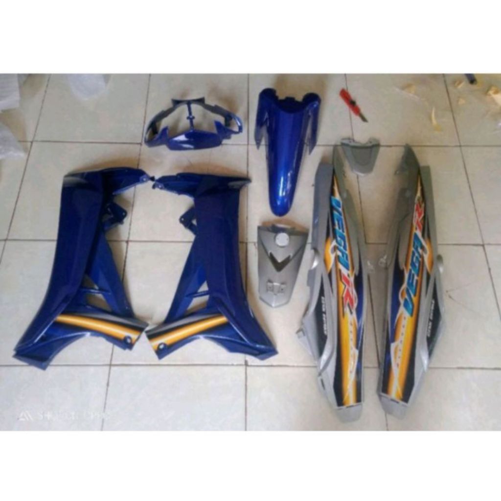 Full body halus Yamaha Vega R new biru silver + striping