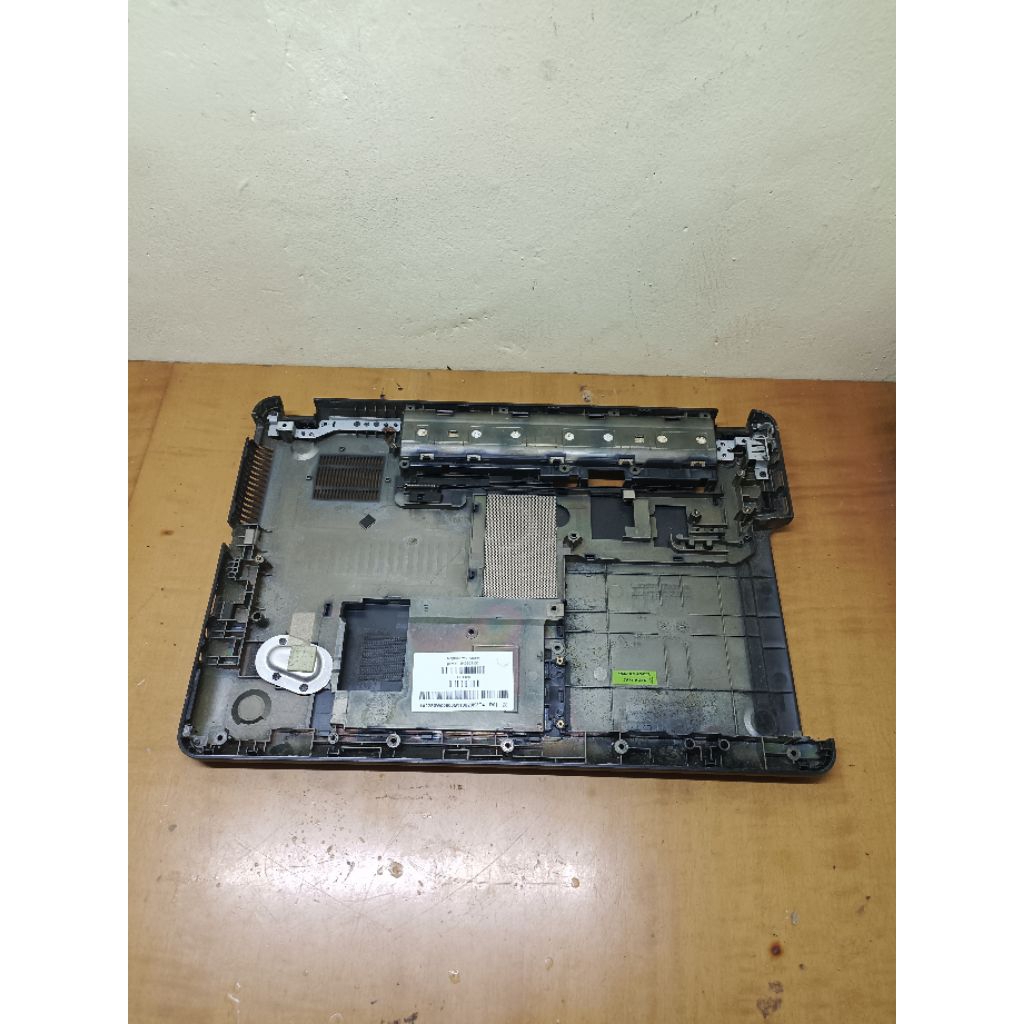 Casing Bawah Bottom Case Laptop Hp CQ43