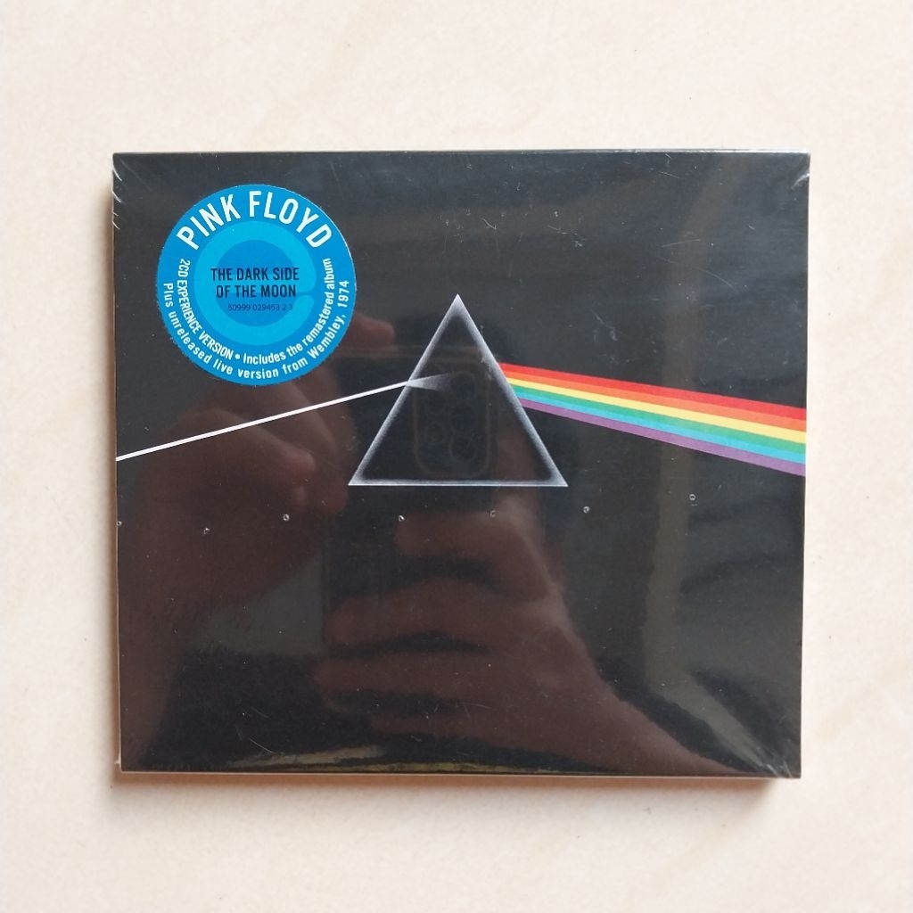 CD PINK FLOYD ALBUM DARK SIDE OF THE MOON ( IMPORT )
