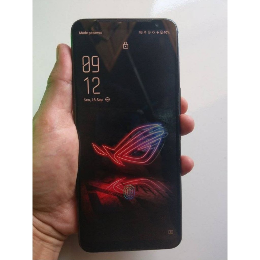 Asus ROG phone 3 varian 12/256
