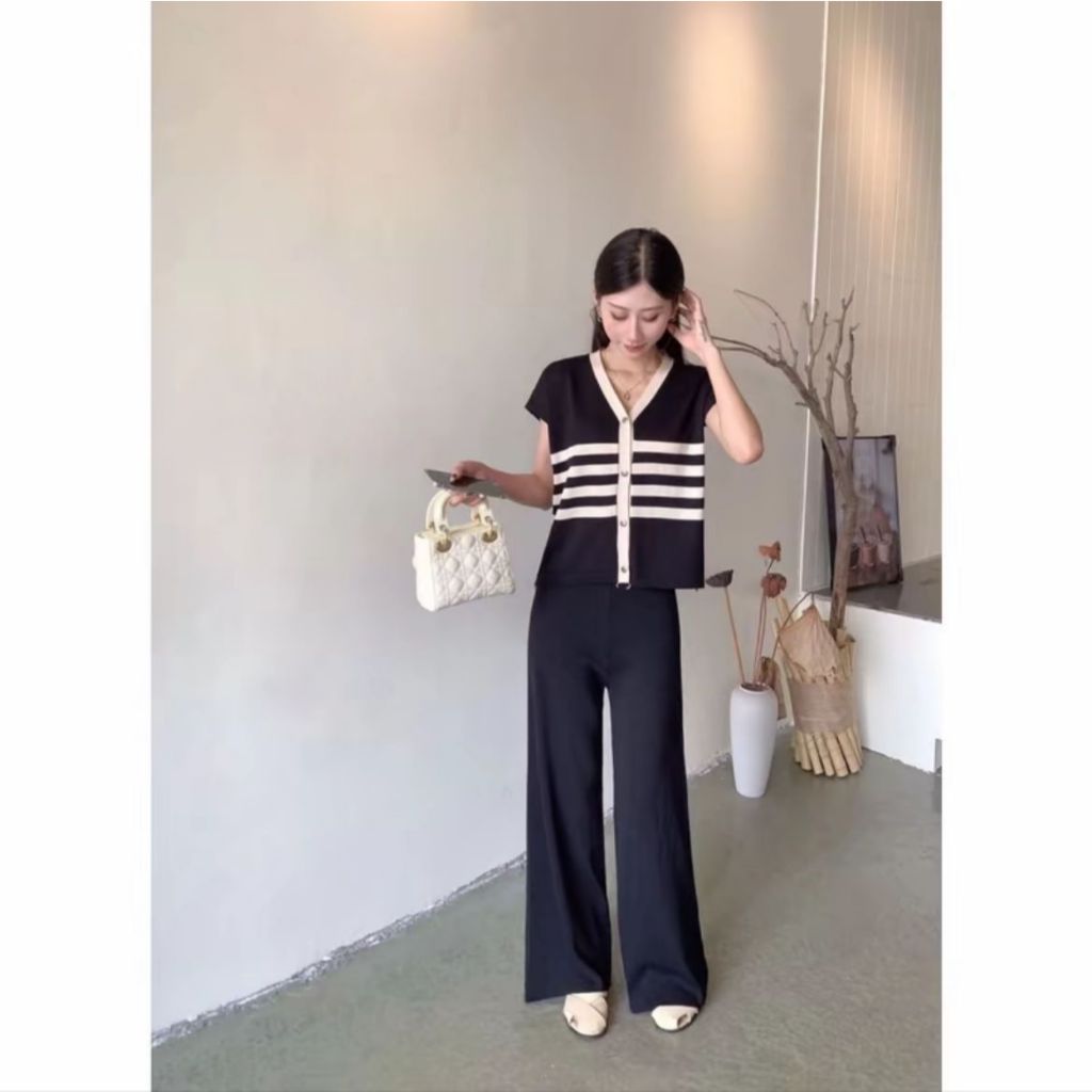 Setelan baju wanita -Oneset Wanita BAJU KEKINIAN -Setelan Rajut Hitam