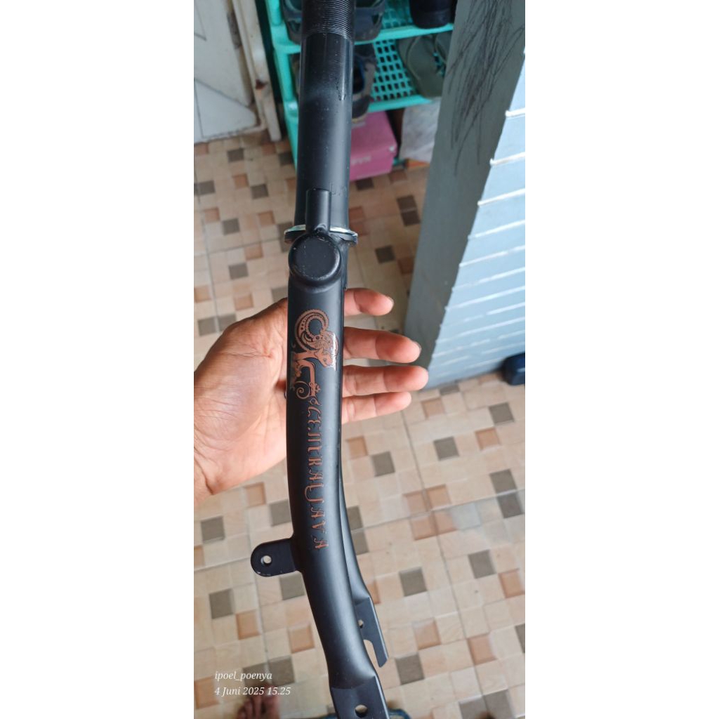 Fork pikes OS drat 25,4 gen 2 edisi central java